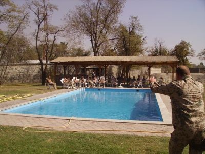 Kabul Botschaft Pool.jpg