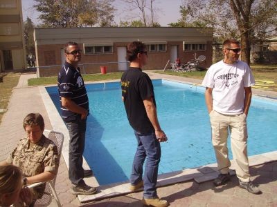 Kabul Botschaft am Pool.jpg