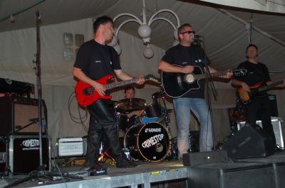 Mazar live.jpg